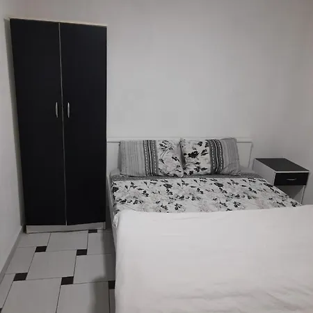 64 Apartman *